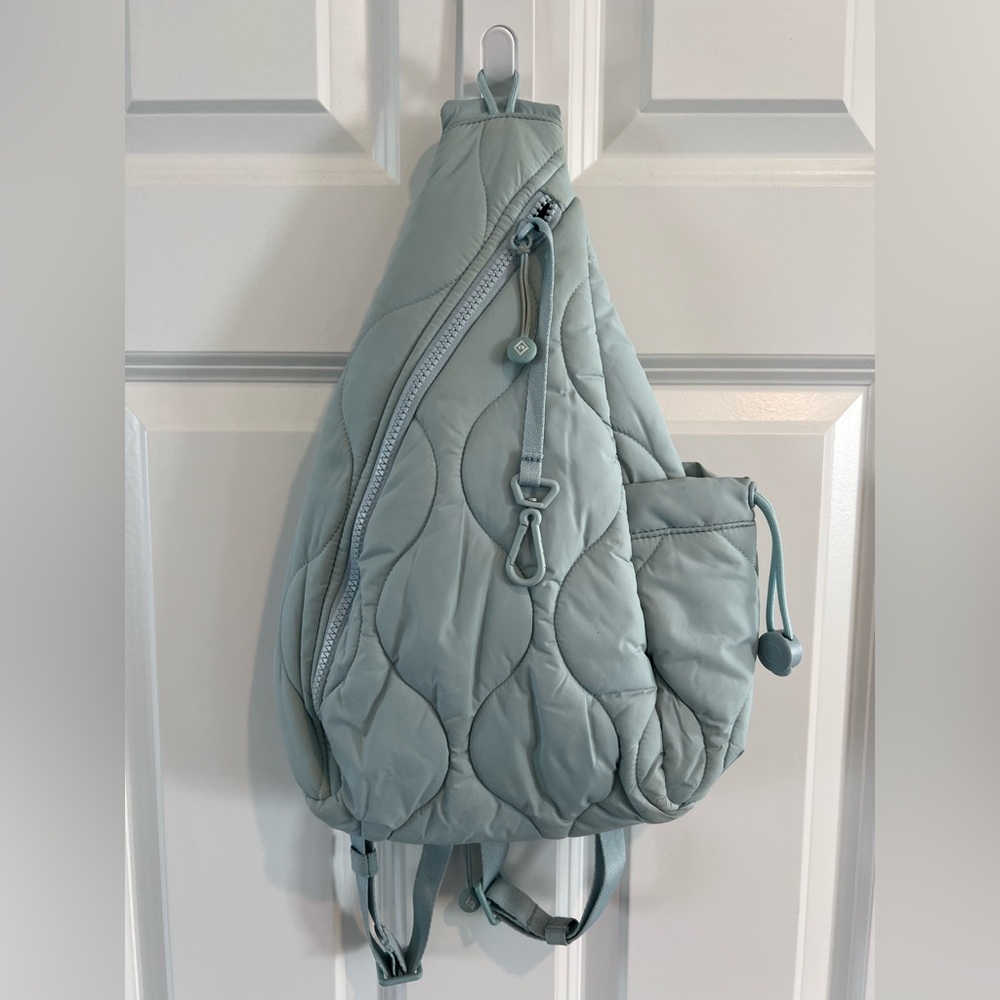 Vera Bradley Stylish Quilted Sling Bag in Light Blue